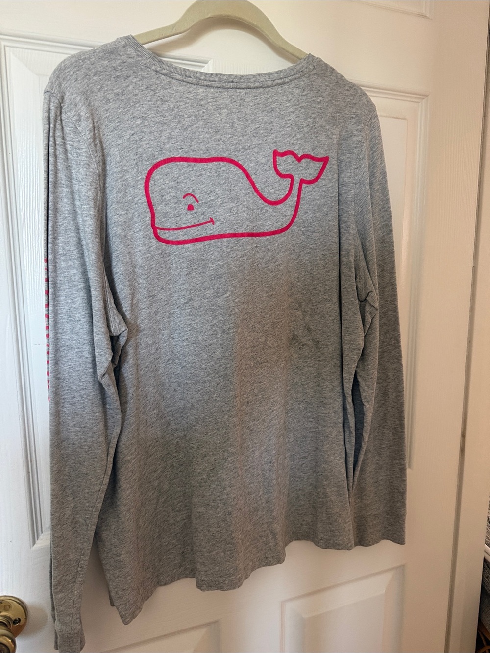 Vineyard Vines Grey Long Sleeve Tee with Pink Whale Graphic